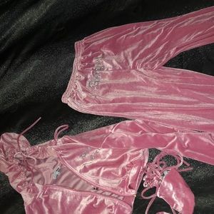 Babygirl pink Velvet Jumpsuit 💕